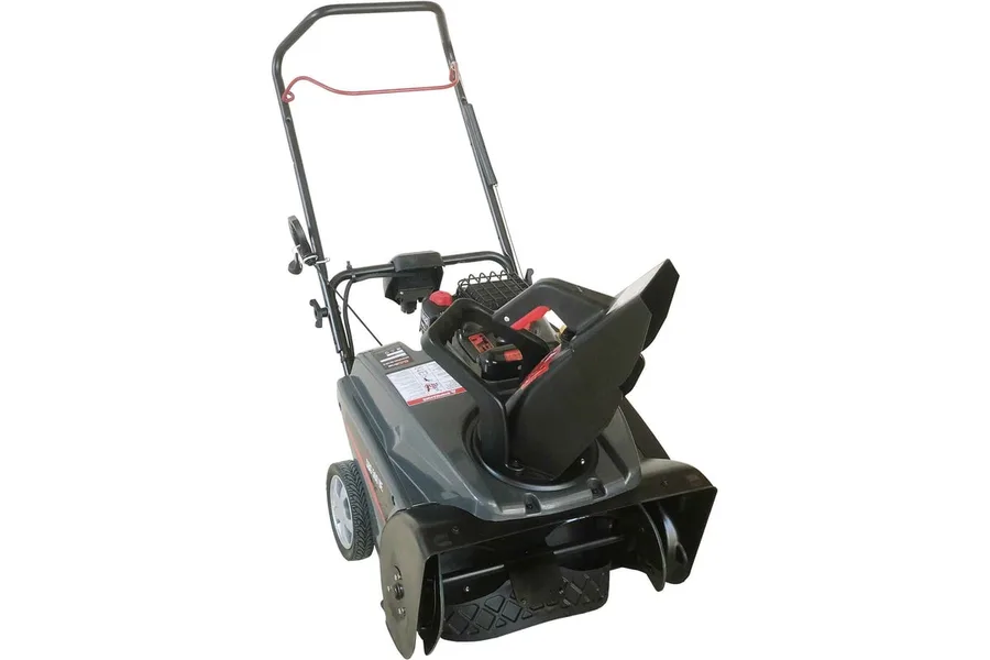 Бензиновый снегоуборщик Evoline SBG 560 BE с двигателем BRIGGS & STRATTON специальной зимней серии SBG560BE