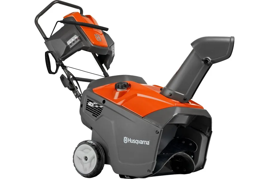 Снегоотбрасыватель Husqvarna ST151